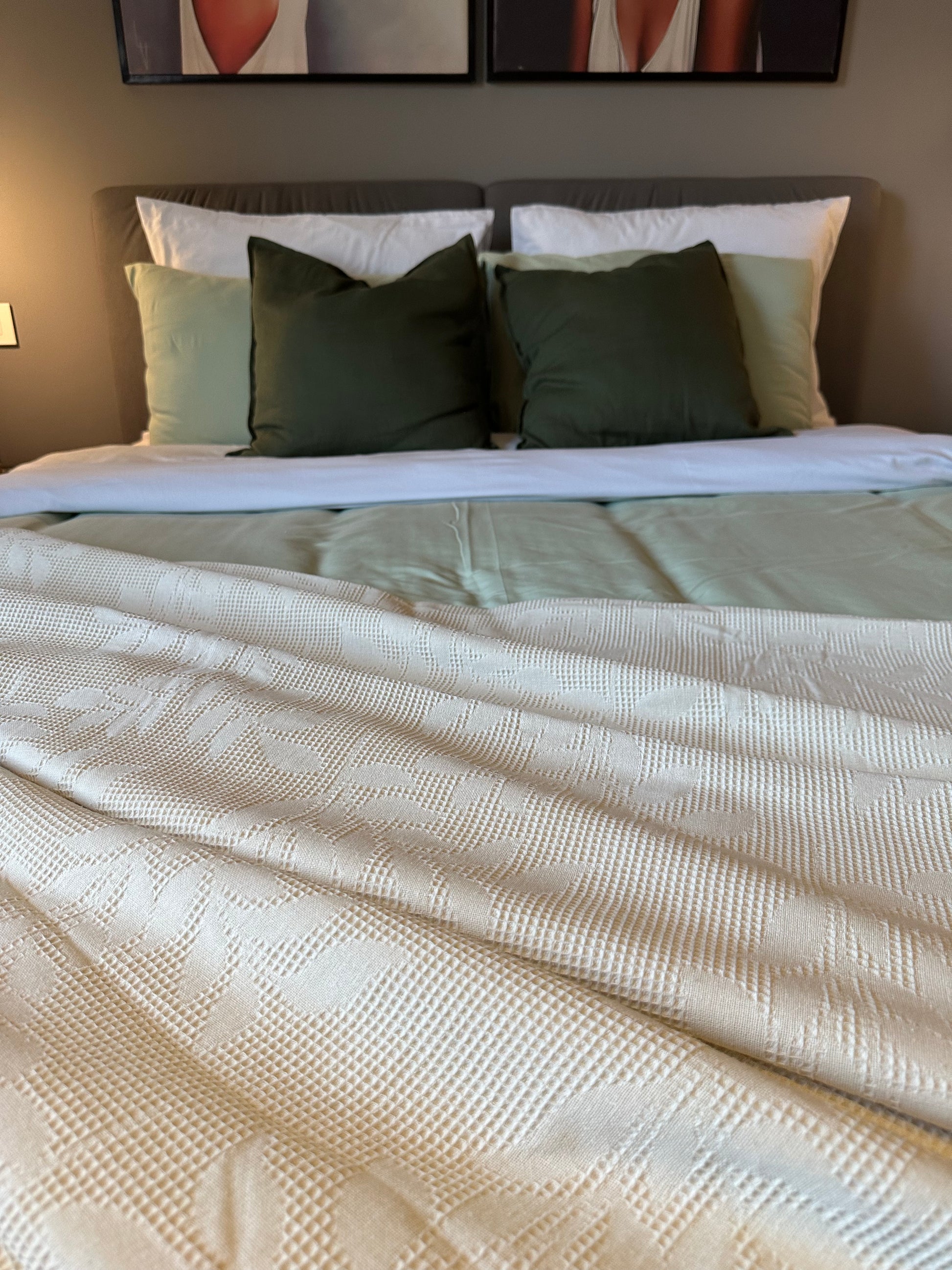 Jacquard | Mint Waffle Coverlet