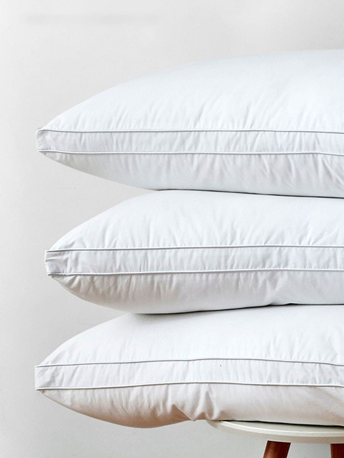 Signature Hotel Pillow