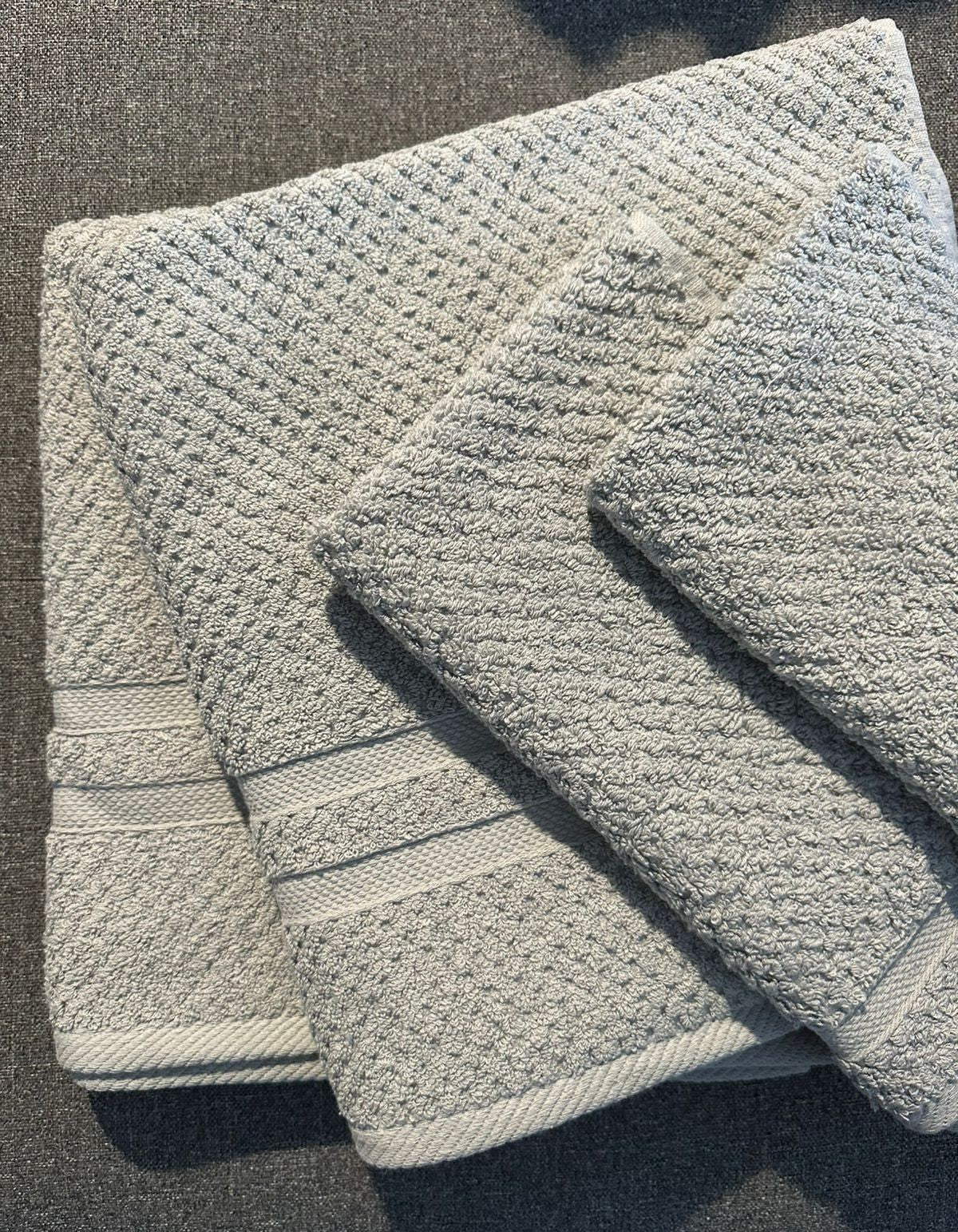 Signature Bath Towel (850GSM)