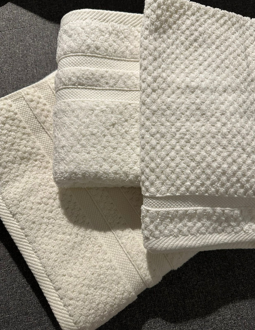 3-Piece | Ivory Signature Towel | 850GSM