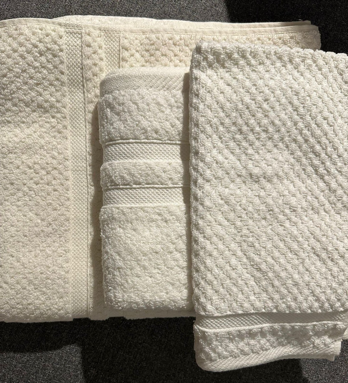 3-Piece | Ivory Signature Towel | 850GSM