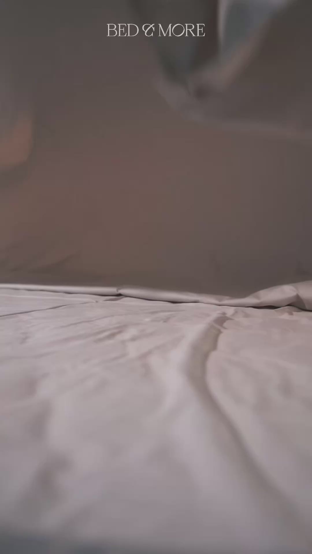 Load video: Video banner